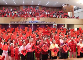 亚庇建国中学 2026年新春庆典暨全校挥春活动圆满举行!