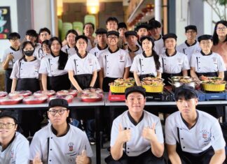 精彩回顾 餐饮班新年前暖心慰劳