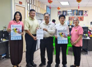 沙巴留台同学会到访亚庇建国中学 共促台湾升学资讯交流